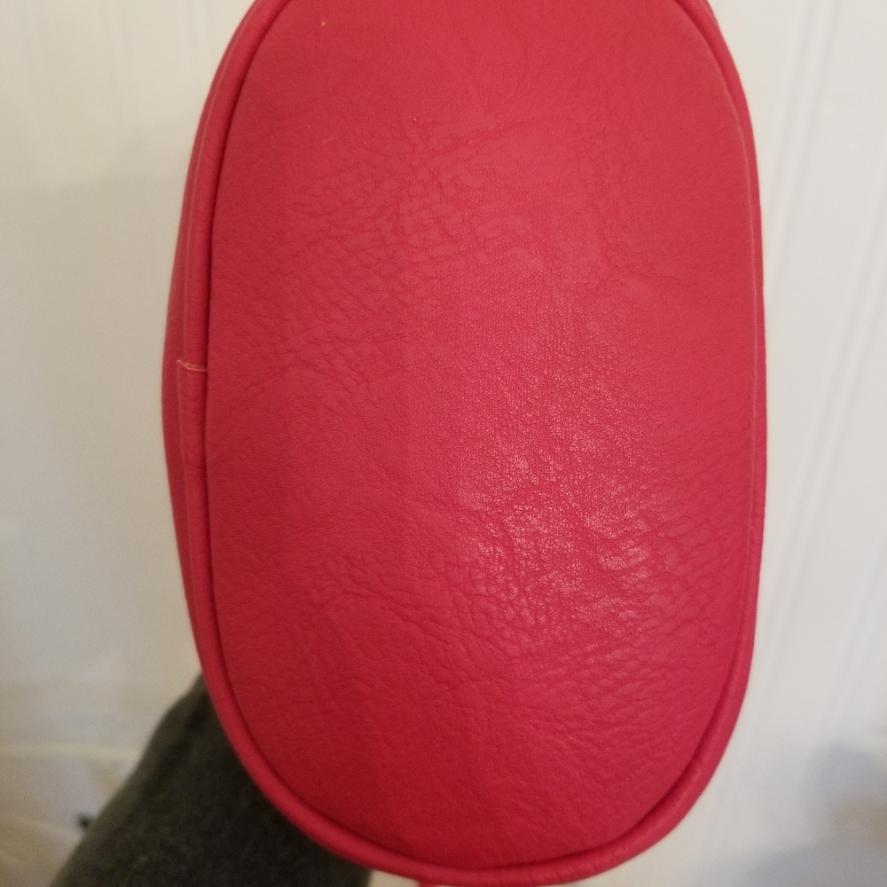 Express Red Handbag - Picture 6 of 6